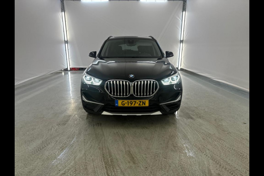 BMW X1 sDrive20i High Executive NL AUTO | LEDER | PANO | CAMERA |