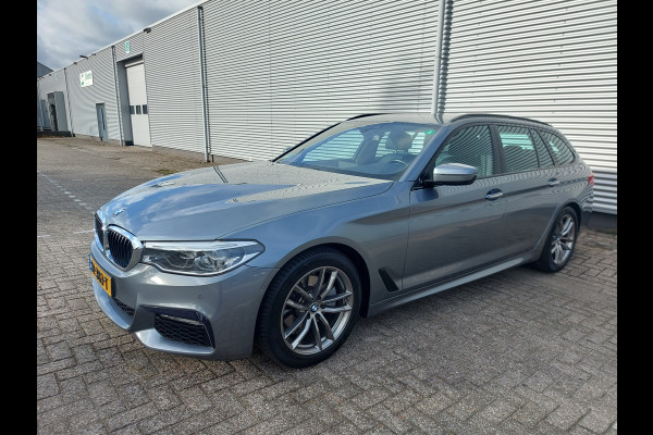 BMW 5 Serie Touring 520i High Executive Automaat, Navigatie, Camera, elek trekhaak, FULL OPTIONS