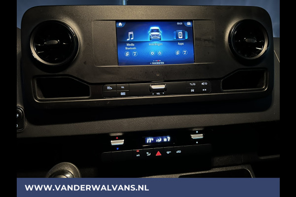 Mercedes-Benz Sprinter 315 CDI 150pk L3H2 Euro6 Airco | Camera | Apple Carplay | Android Auto Parkeersensoren, Bijrijdersbank