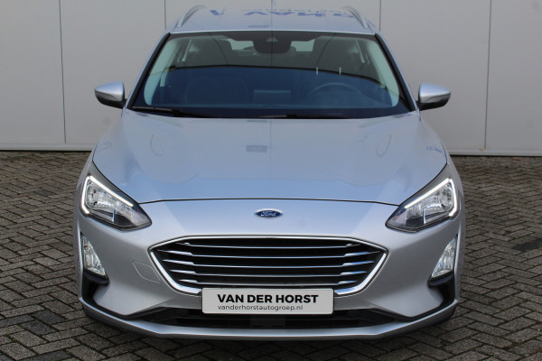 Ford FOCUS Wagon 1.0-125pk EcoBoost Mild-hybrid Titanium. Mooie, ruime, luxe en comfortabele Ford Focus wagon. Volautm. airco dual, camera, easy entry/easy go, stoel-, stuur- en voorraamverw., cruise control, Isofix, side- en lane assist, parkeersensoren v+a, LM wielen etc.