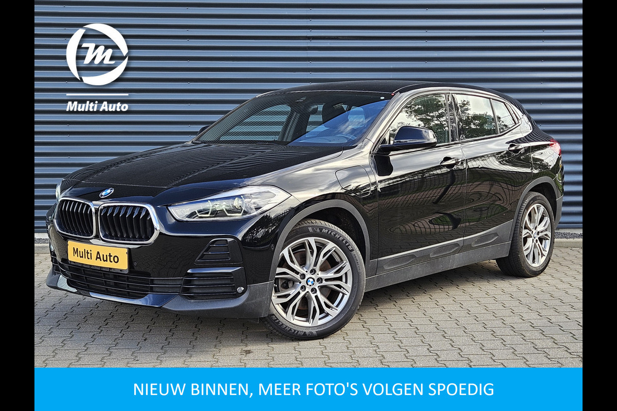 BMW X2 xDrive25e Sportline Plug In Hybrid Dealer O.H PHEV | Navi Pro | Sportstoelen Verwarmd | DAB | Sfeerverlichting | El. Achterklep | 18"L.M | LED |