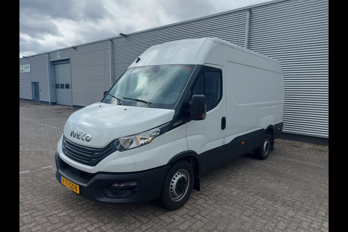 Iveco Daily 35S18HV 3.0 352L H2 Automaat 8,clima,navigatie/camera/carplay,Prijs EXCL.BTW