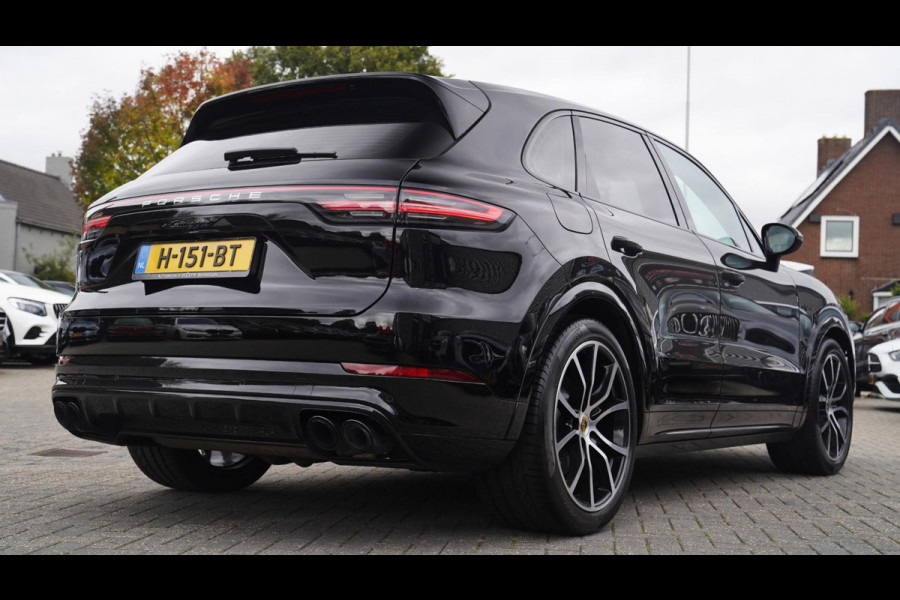 Porsche Cayenne 3.0 E-Hybrid | Sport Chrono | Bose Sound | Panorama | Luchtvering | incl BTW | Memory stoelen | Luxe leder | LED