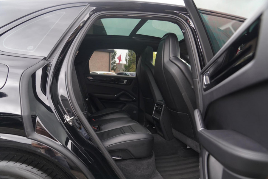 Porsche Cayenne 3.0 E-Hybrid | Sport Chrono | Bose Sound | Panorama | Luchtvering | incl BTW | Memory stoelen | Luxe leder | LED