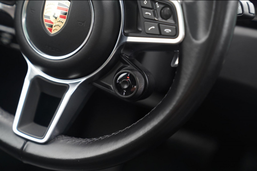 Porsche Cayenne 3.0 E-Hybrid | Sport Chrono | Bose Sound | Panorama | Luchtvering | incl BTW | Memory stoelen | Luxe leder | LED