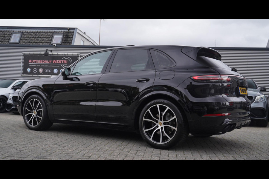 Porsche Cayenne 3.0 E-Hybrid | Sport Chrono | Bose Sound | Panorama | Luchtvering | incl BTW | Memory stoelen | Luxe leder | LED