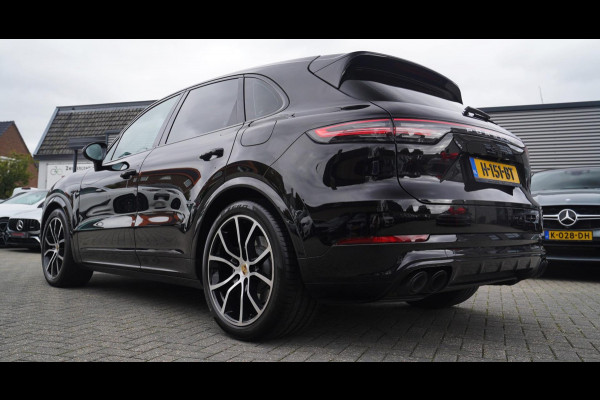 Porsche Cayenne 3.0 E-Hybrid | Sport Chrono | Bose Sound | Panorama | Luchtvering | incl BTW | Memory stoelen | Luxe leder | LED