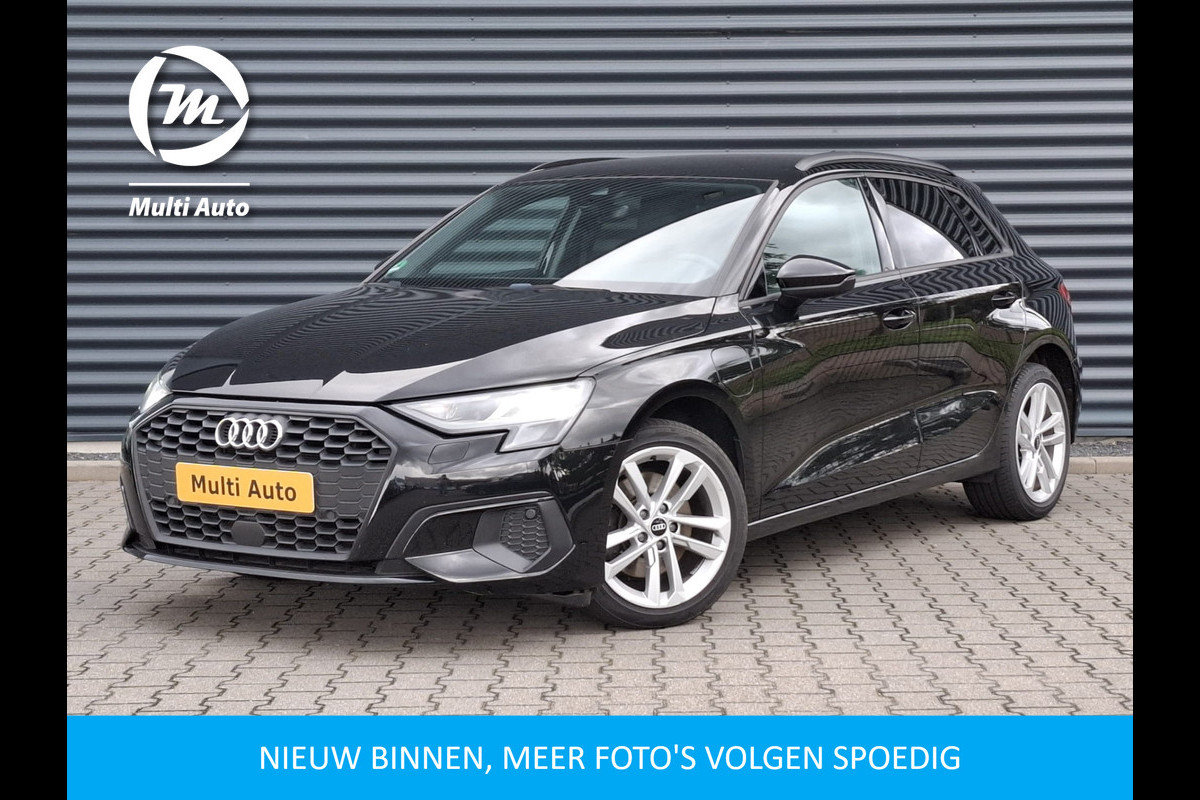 Audi A3 Sportback 40 TFSI e Edition Plug in Hybrid 204pk PHEV | Lederen Sportstoelen | Head Up | Apple Carplay | Navigatie | Camera | Cruise Control | Climate Control |