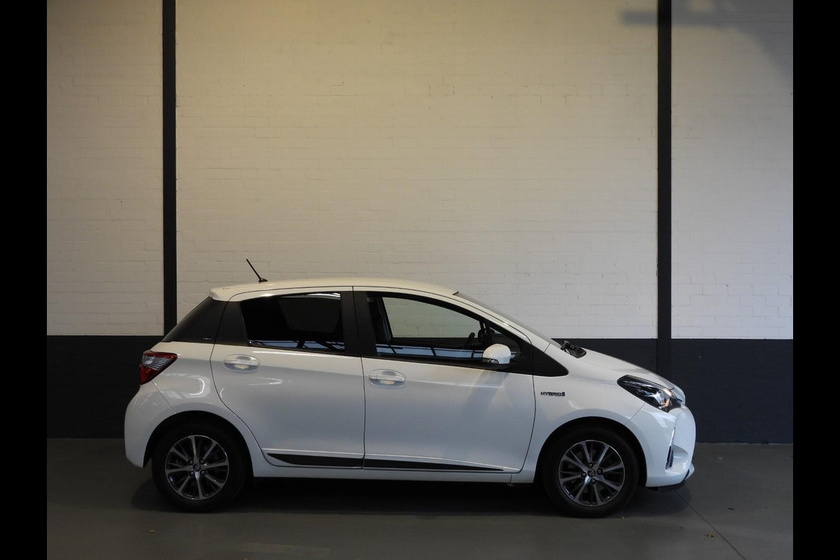 Toyota Yaris 1.5 Hybrid Dynamic CLIMA/CAMERA/BLUETOOTH/15"LMV!