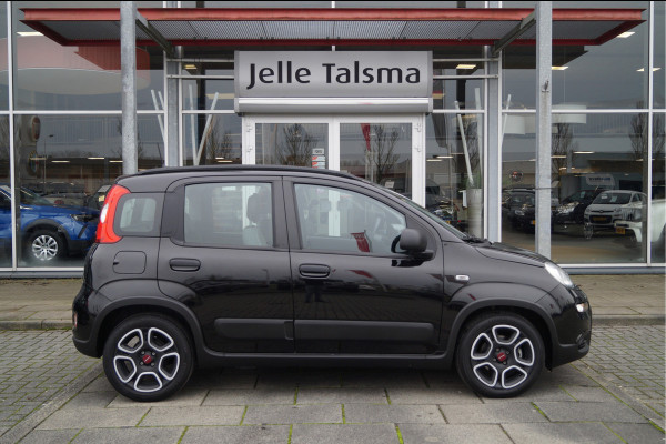 Fiat Panda 1.0 Hybrid City Life | Carplay | 5 persoons | Stuurwielbediening | Bluetooth | Achterbank 1/3- 2/3 neerklapbaar rijdende auto niet altijd aanwezig