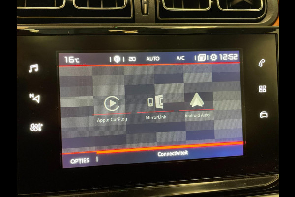 Citroën C3 1.2 PureTech Shine / Pano / Navi / CarPlay / Stoelverwarming