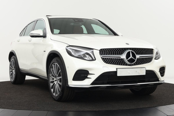 Mercedes-Benz GLC 350e 4Matic AMG | Schuifdak | Luchtvering | Leder | Trekhaak | Memory | 360 Camera | Full LED | Stoelverwarming | Navigatie