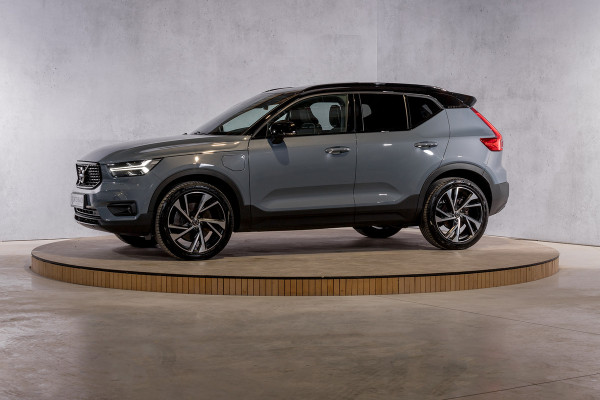 Volvo XC40 1.5 T5 Recharge R-Design | Panorama | Adaptive cruise | 360 camera |