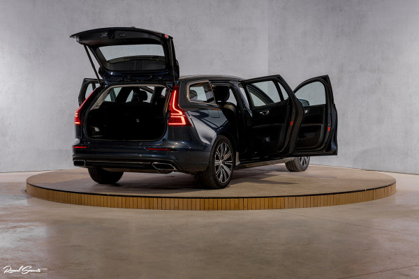 Volvo V60 2.0 T6 Recharge AWD Inscription Expression | Apple carplay | Navigatie | Adaptieve cruise |