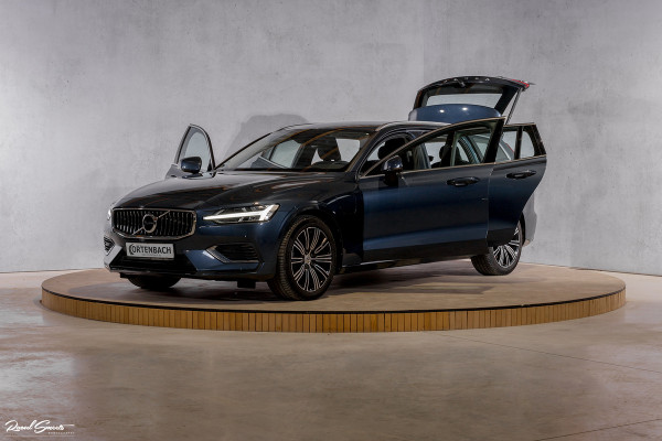 Volvo V60 2.0 T6 Recharge AWD Inscription Expression | Apple carplay | Navigatie | Adaptieve cruise |