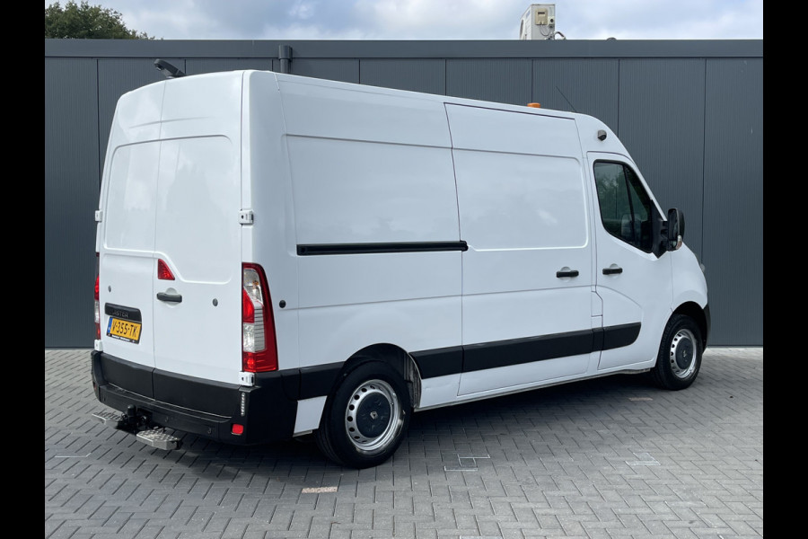 Renault Master 2.3 dCi 131 PK / L2H2 / AIRCO / CRUISE / TREKHAAK / NIVEAU REGELING