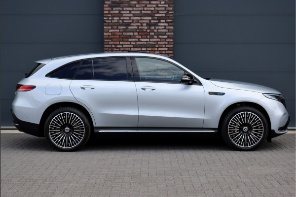 Mercedes-Benz EQC 400 4-MATIC AMG Line 80 kWh | ex BTW €47.500,- | Schuifdak | Distronic+ | Keyless Go | Surround Camera | Advanced Sound System | Multibeam LED | Air-Balance-pakket | Rijassistentiepakket |