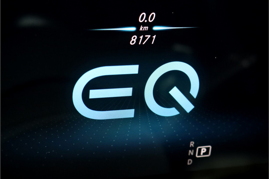 Mercedes-Benz EQC 400 4-MATIC AMG Line 80 kWh | ex BTW €47.500,- | Schuifdak | Distronic+ | Keyless Go | Surround Camera | Advanced Sound System | Multibeam LED | Air-Balance-pakket | Rijassistentiepakket |