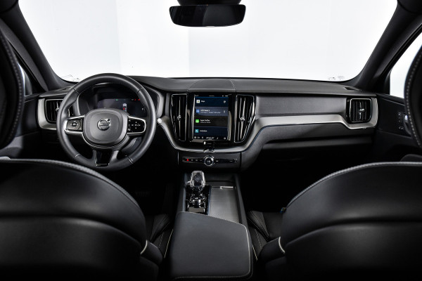 Volvo XC60 2.0 Recharge T6 AWD Plus Dark | S/K-Panodak | Dig. Cockpit | Adapt. Cruise | Memory Stoelen | Elek. Klep | Stoel-+stuurverw. | Camera | NAV+App. Connect | LM 19" | 2798