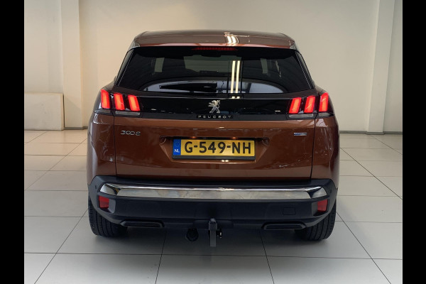 Peugeot 3008 1.2 PureTech Active Automaat | Leer | Memory | Stoelverwarming | Afneembare trekhaak | Navigatie