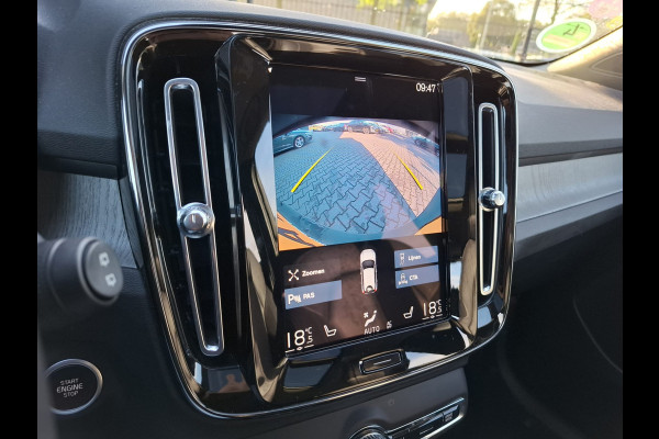 Volvo XC40 T5 Recharge R-Design Plug in Hybrid 261pk PHEV | Panodak | Lederen Sportstoelen | Pilot Assist | Adaptive Cruise | Apple Carplay | Navigatie | Camera | DAB |