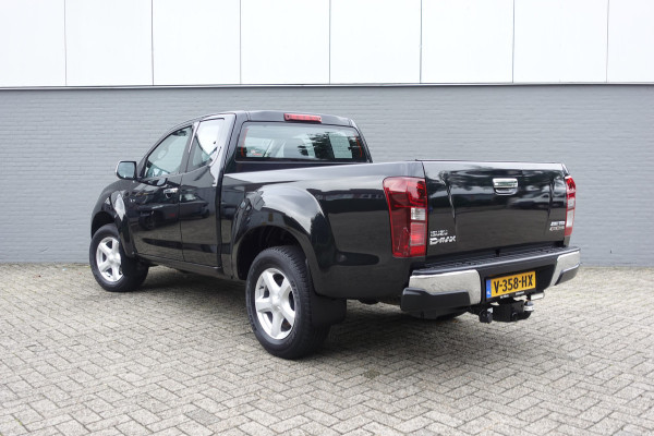 Isuzu D-max 2.5 Extended Cab LS | 4wd | automaat | trekhaak 3.500kg!! | roll cover | lage km!