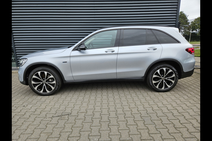 Mercedes-Benz GLC 300e 4MATIC Premium Plug In Hybrid 320pk PHEV | Adaptive Cruise | Lederen Sportstoelen Verwarmd | Apple Carplay | Camera | 20"L.M |  Navi Full Map | DAB |