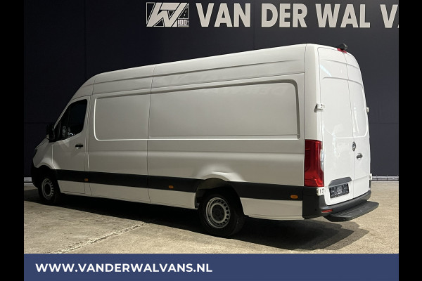 Mercedes-Benz Sprinter 314 CDI 143pk L3H2 Euro6 Airco | Camera | Apple Carplay | Android Auto Parkeersensoren, Bijrijdersbank