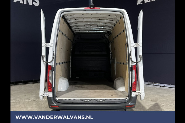 Mercedes-Benz Sprinter 314 CDI 143pk L3H2 Euro6 Airco | Camera | Apple Carplay | Android Auto Parkeersensoren, Bijrijdersbank