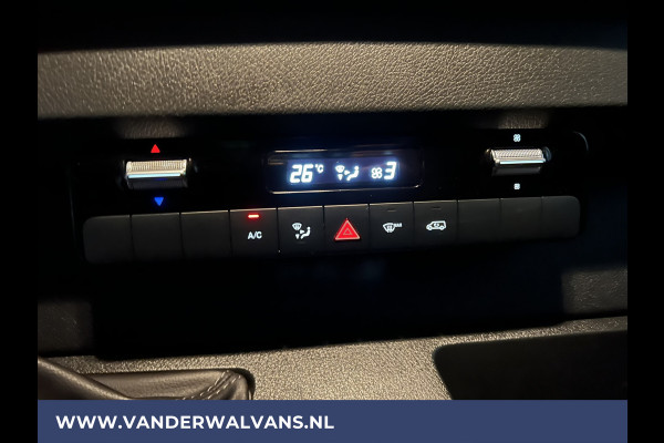 Mercedes-Benz Sprinter 314 CDI 143pk L3H2 Euro6 Airco | Camera | Apple Carplay | Android Auto Parkeersensoren, Bijrijdersbank