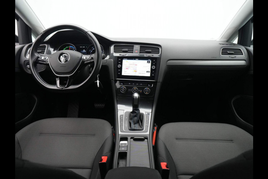 Volkswagen e-Golf E-DITION (Ex 2.000,- Subsidie) Navigatie Clima Pdc Led 32