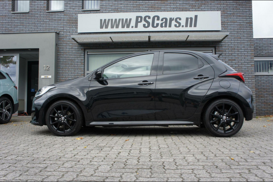 Toyota Yaris 1.5 Hybrid Black Sport Camera|LED|Navi|Panorama