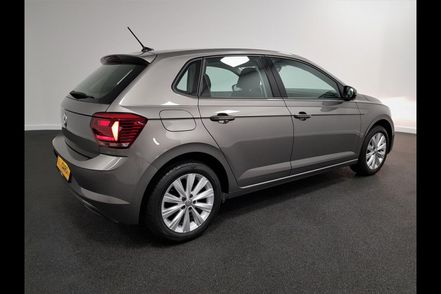 Volkswagen Polo 1.0 TSI DSG Comfortline Plus | Navigatie | Climate control | Cruise control | Parkeer Sensoren | Lichtmetalen velgen | Stoelverwarming