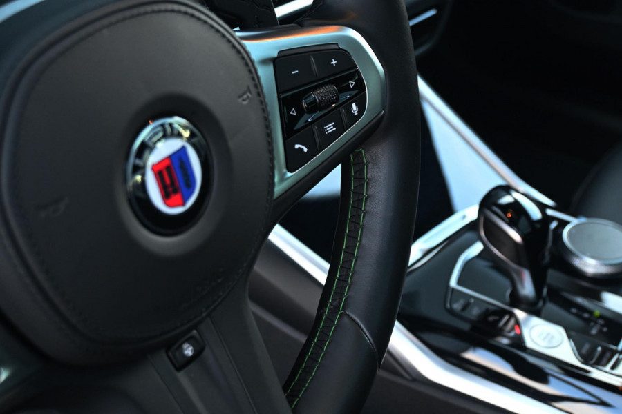 Alpina BMW B3 Touring *ALPINA Grün II Metallic / Harman-Kardon / Panorama / Surround View / HUD / Memory / Standkachel*