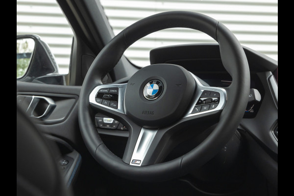 BMW 1-serie 118i M-Sport - Live Cockpit Prof - Hifi - LED - Stoelverwarming