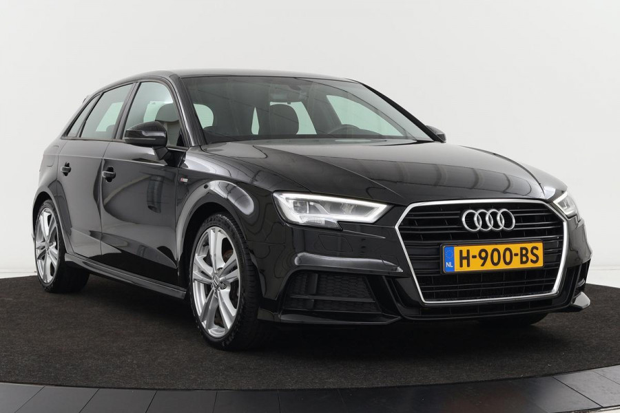 Audi A3 35 TFSI Advance Sport | Stoelverwarming | Carplay | Half leder | Full LED | Navigatie | Sportstoelen | PDC | S-Line