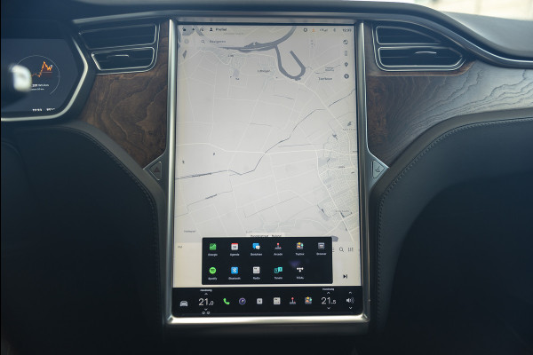 Tesla Model S 75 Base