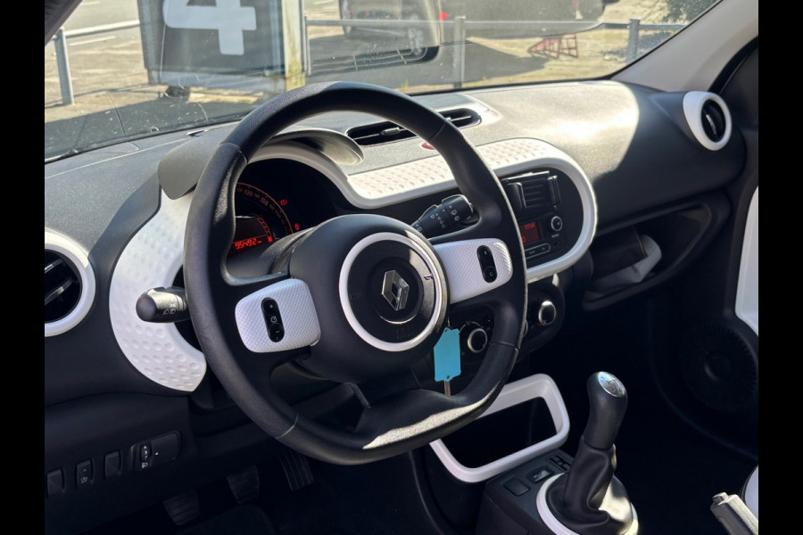 Renault Twingo BWJ 2018 | 1.0 SCe 71PK Collection | AIRCO | AUDIO | STUURBEKR. |