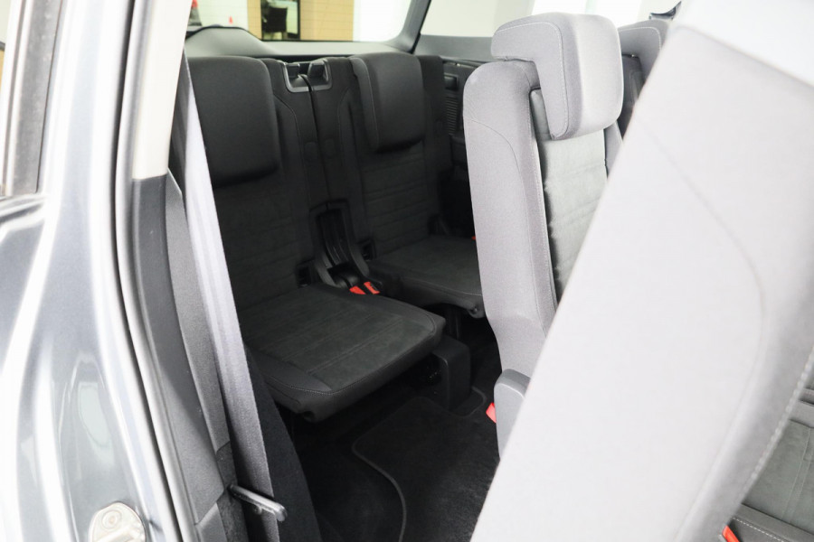 Volkswagen Touran 1.4 TSI Highline Edition R 7p 150PK | Automaat (DSG) | Navigatie | Trekhaak | Camera | 7-Zits | Led