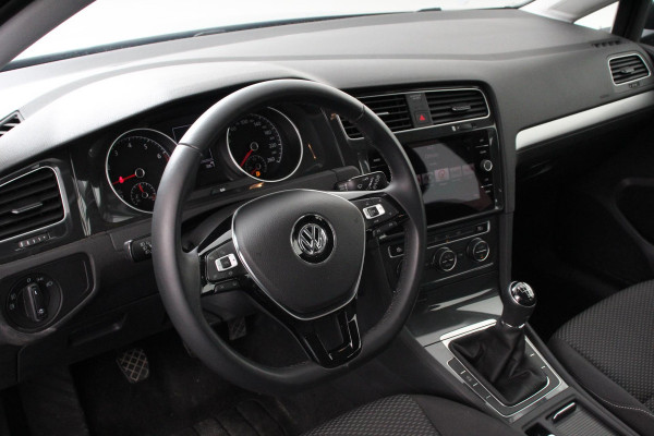 Volkswagen Golf 1.0 TSI Business | Navigatie | Climate Control | Bluetooth | Cruise control | Lichtmetalen velgen