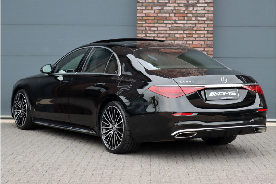 Mercedes-Benz S-Klasse 580 e AMG Line Aut9 | Airmatic | Distronic+ | Zonweringspakket | Entertainment Achter | 3D-Display | Verwarmd Stuurwiel | Vlakkenverwarming | Burmester | Massage | Rijassistentiepakket+ |