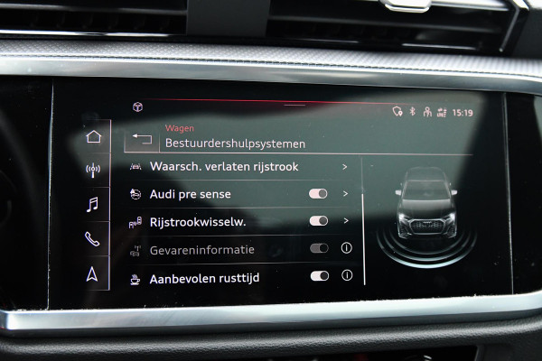 Audi Q3 Sportback 45 TFSI e S-Line. BTW, Pano, Dodeh, Camera, Trekhaak, Matrix, 20'', CarPlay!