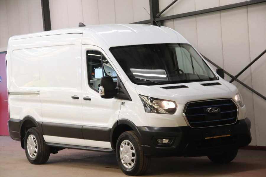 Ford E-Transit 350 L2H2 Trend 68 kWh ELEKTRISCH NAVIGATIESYSTEEM