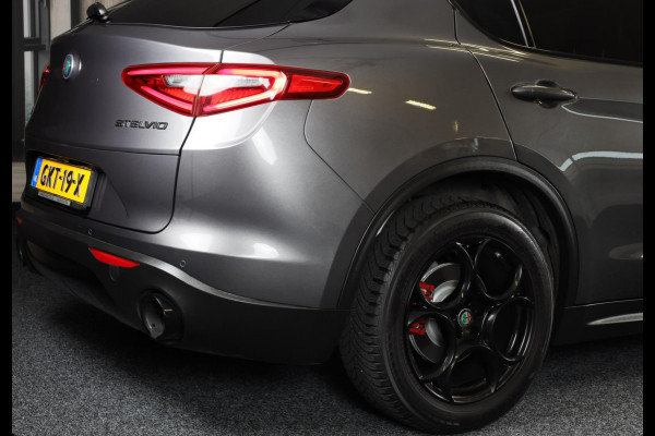 Alfa Romeo Stelvio 2.0 T AWD Veloce / AUT / Open Panoramadak / Lane Assist / Dode Hoek / Navi / Ecc / Leder / Led / Pdc / 19