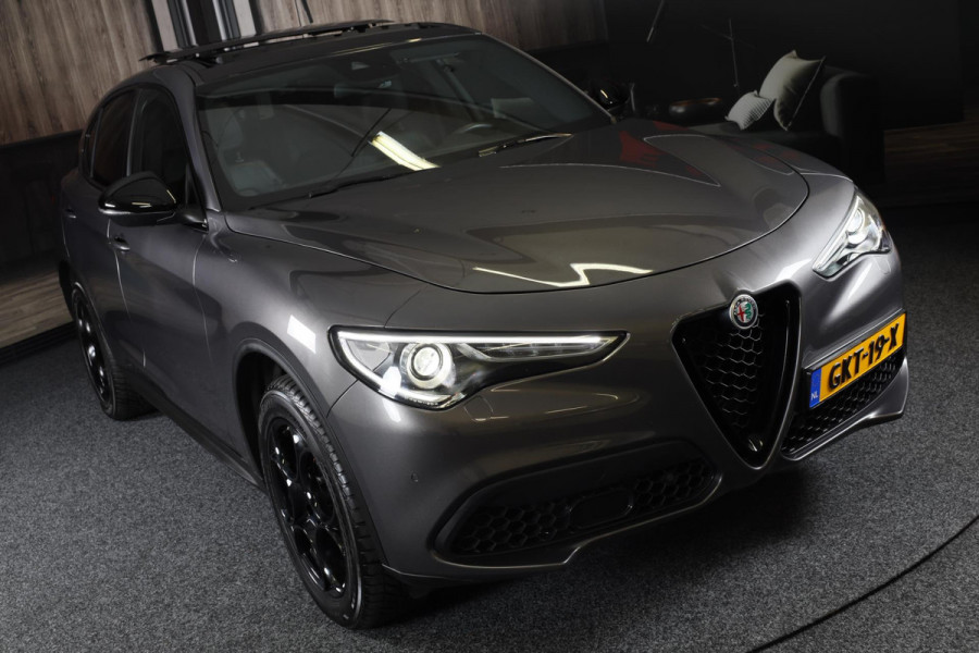 Alfa Romeo Stelvio 2.0 T AWD Veloce / AUT / Open Panoramadak / Lane Assist / Dode Hoek / Navi / Ecc / Leder / Led / Pdc / 19