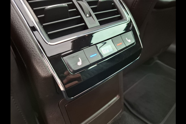 Škoda Superb Combi 1.4 TSI iV Laurin & Klement Plug in Hybrid PHEV | Panodak | Lederen Sportstoelen Memory & Massage | Adaptive Cruise | Crystal LED | Canton Audio | Stoelverwarming & Ventilatie | Apple Carplay |