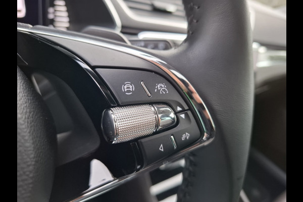 Škoda Superb Combi 1.4 TSI iV Laurin & Klement Plug in Hybrid PHEV | Panodak | Lederen Sportstoelen Memory & Massage | Adaptive Cruise | Crystal LED | Canton Audio | Stoelverwarming & Ventilatie | Apple Carplay |