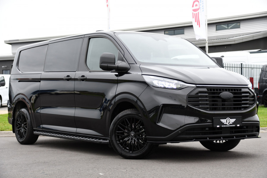 Ford Transit Custom 320 2.0 TDCI L2H1 DC Black Edition Camera, Cruise, Automaat, Stoelverwarming, Trekhaak, 2 x Schuifdeur, Carplay, Multimedia, 136PK, Leverbaar!