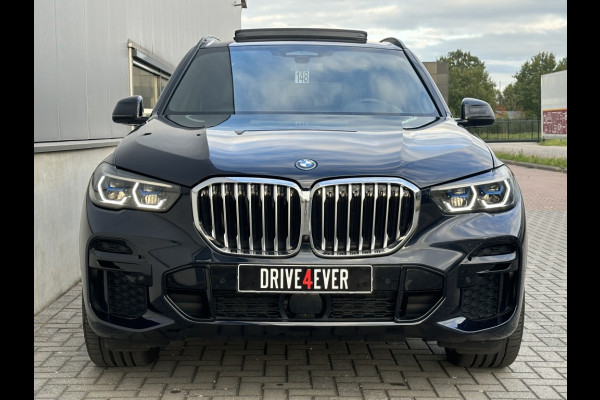 BMW X5 xDrive45e M PACK 395pk PANO ACC ECC 360 CAMERA HUD LEDER