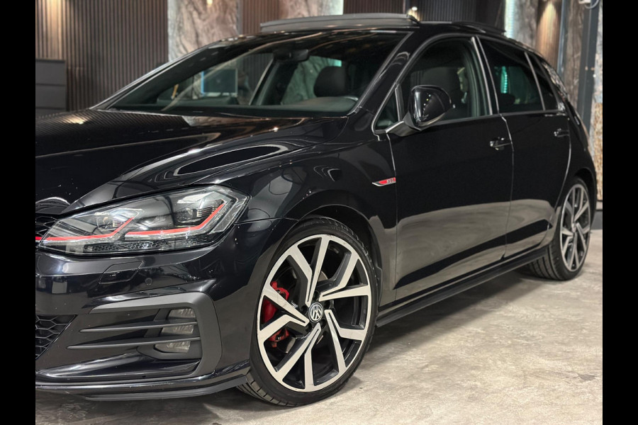 Volkswagen Golf 2.0 TSI GTI Performance|PANO|FULL OPTION!